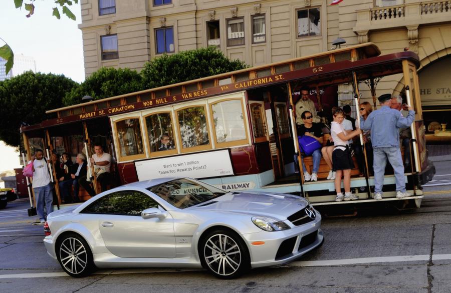  Mercedes-Benz SL65 AMG 2009 года  (фото 11 из 89)